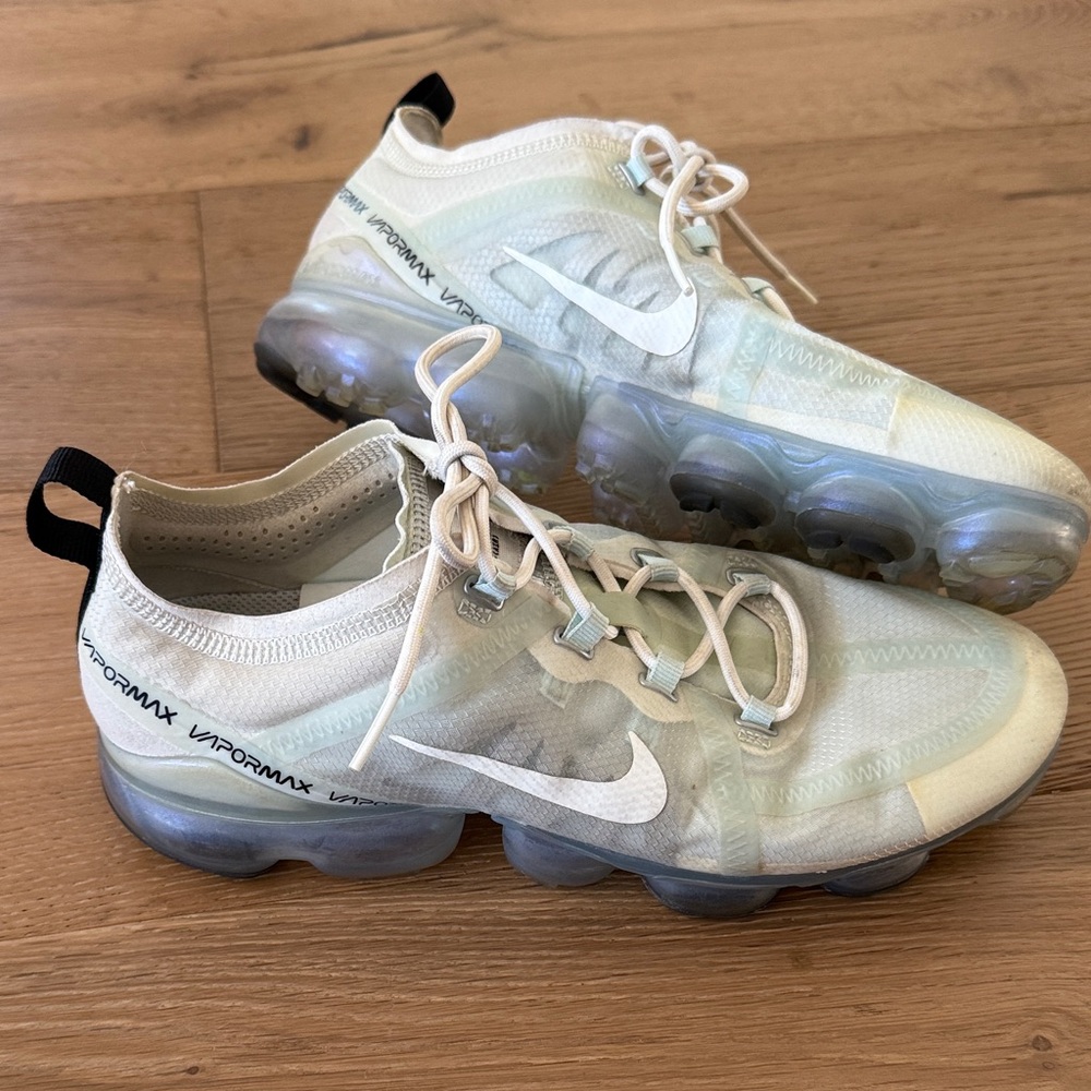 Trendy Nike Air VaporMax Flyknit Sneakers ✨